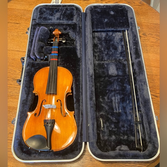 Samuel Eastman Other - Samuel Eastman VL100 4/4 orchestra violin with hard case bow rosin etc.